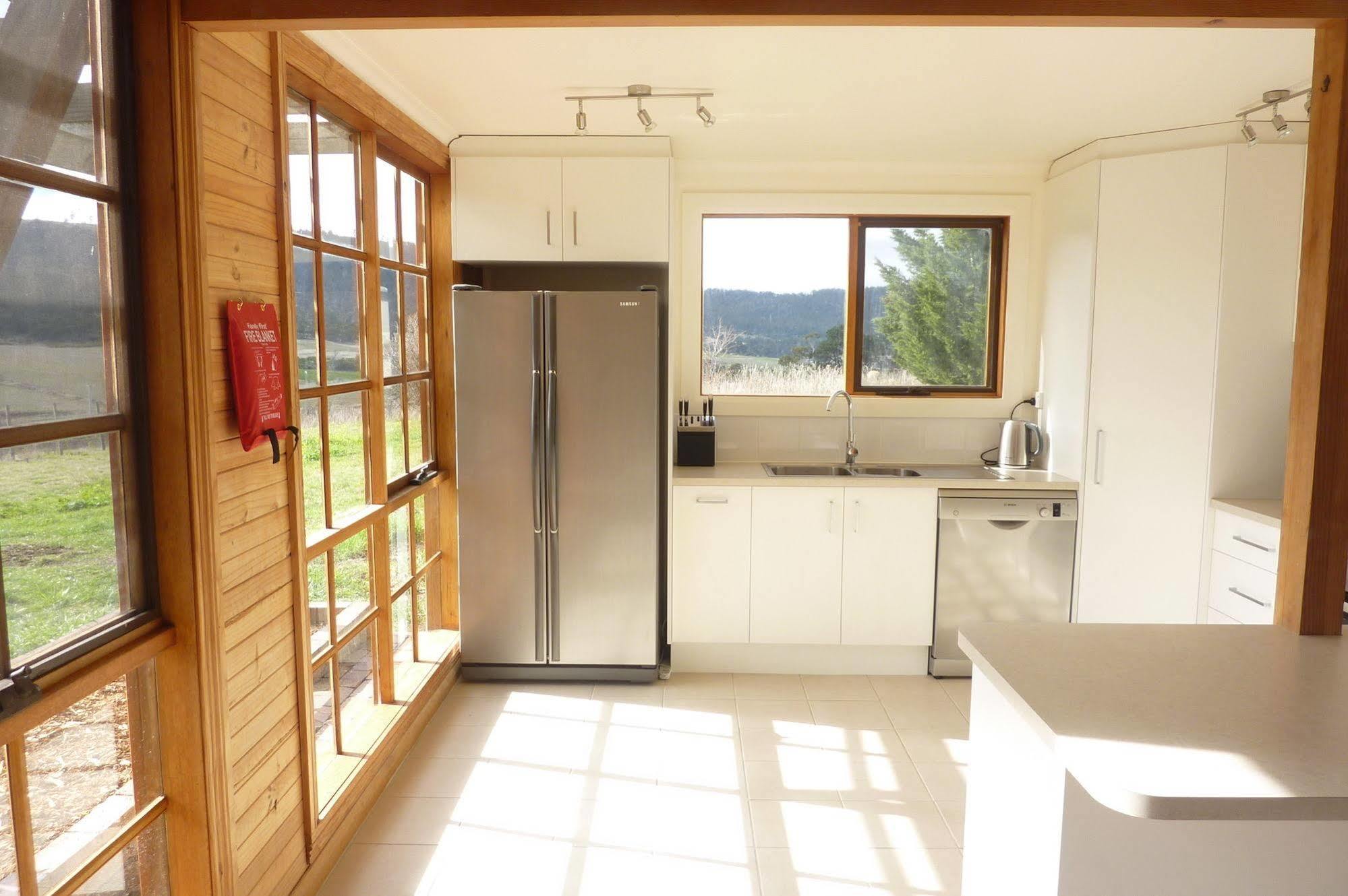 Charles Reuben Estate Guest House Hobart Bagian luar foto
